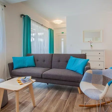 Agata Cres